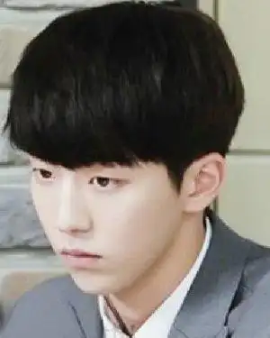 男生发型齐刘海 齐刘海短发是首选