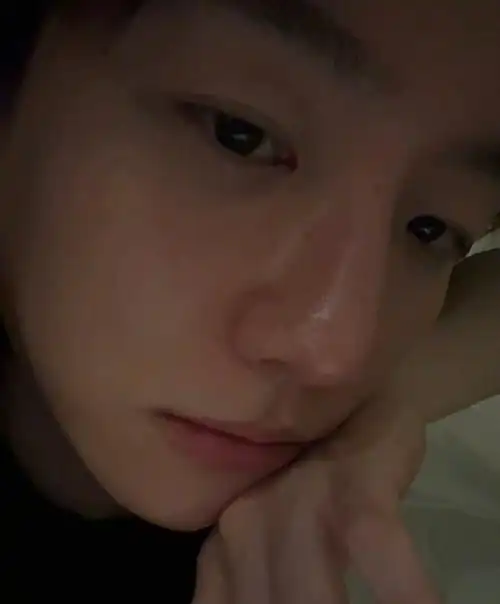 边伯贤直播##边伯贤