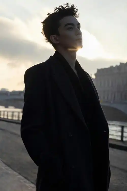 巴黎男装周##吴磊巴黎时装周