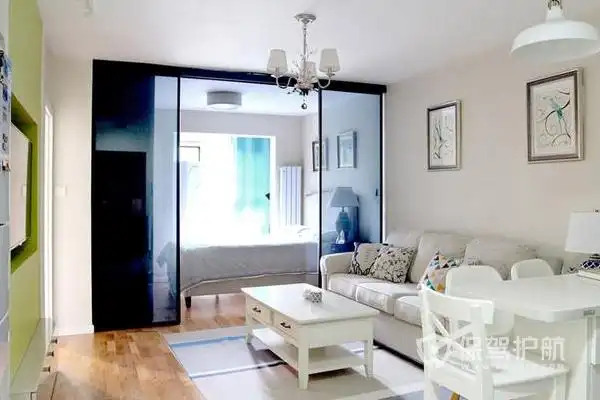 直筒开间改两居效果图