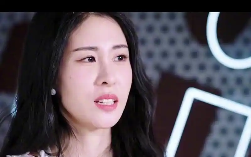 吉克隽逸八卦张碧晨:你女儿到底像谁!注意张碧晨的回答,太现实