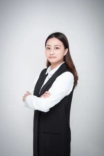 关于我们 名师风采个人资料: 国籍:中国 民族:汉 星座:白羊座 毕业