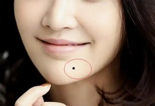 爆发横财痣都长在什么位置 发横财的痣