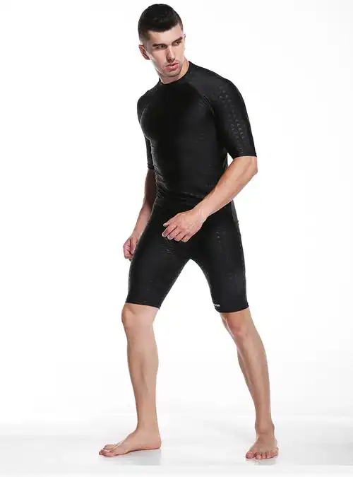 泳衣男士上衣宽松平角款2022新品游泳男生全身套防尴尬泡温泉泳裤装备