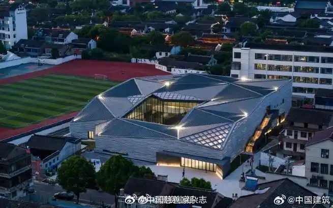 近日,在江苏无锡荡口古镇,由@中国建筑承建的无锡慈善博物馆正式开馆