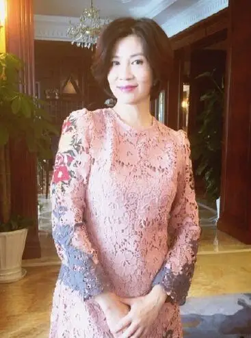 "楚云飞"张光北爱妻曝光 52岁依旧美艳(图)|张光北|张光北妻子_凤凰