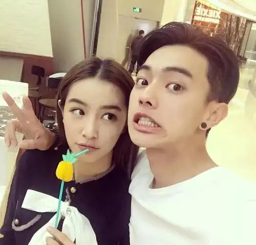 许凯张南什么关系情侣吗 许凯张南啥时候在一起的秀恩爱微博合照