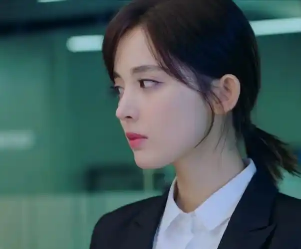 古力娜扎 风暴舞 周子萱