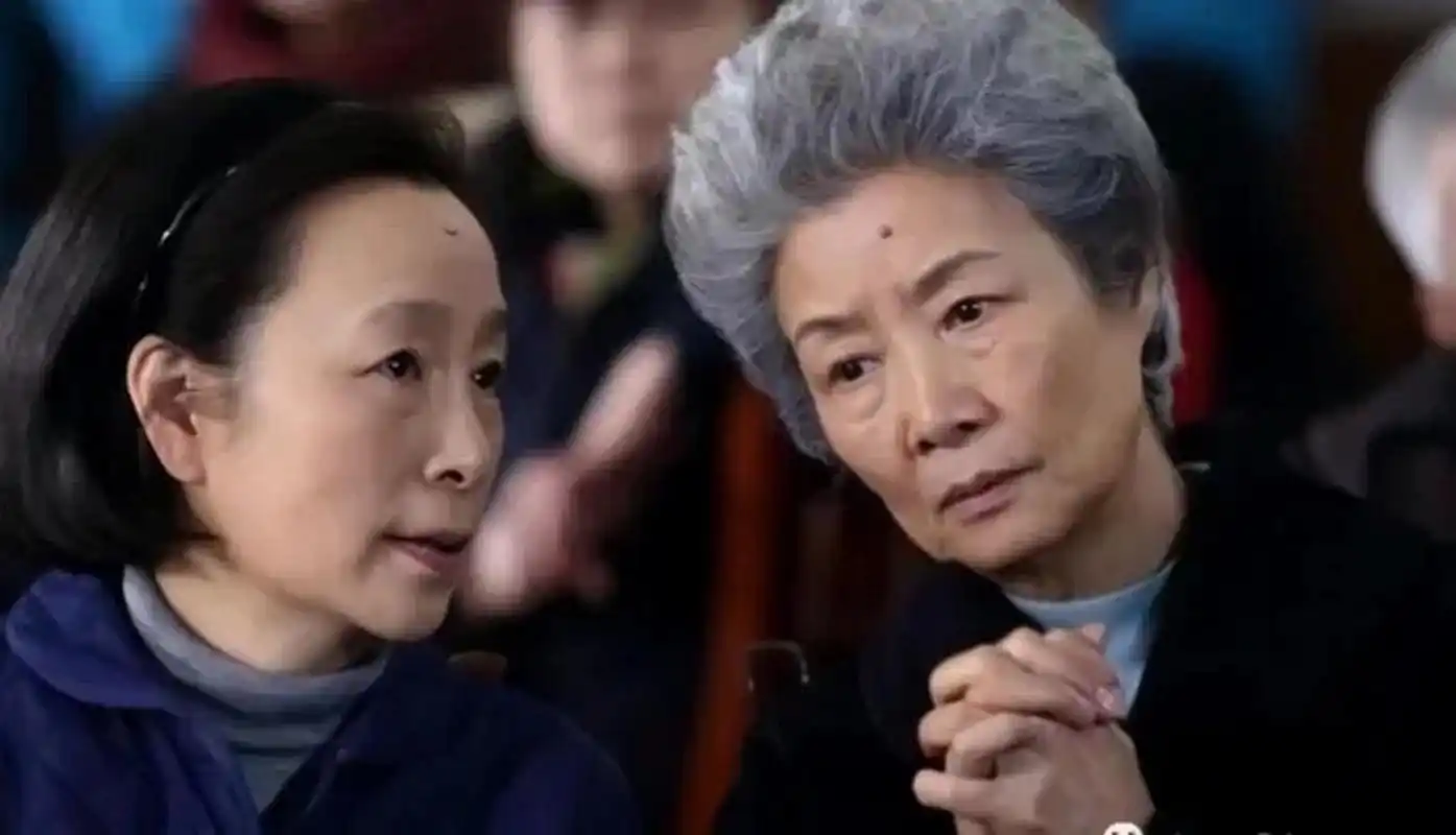 演员吕中和奚美娟何等的相似,常把吕中误认为奚美娟,奚美娟还是奚美娟