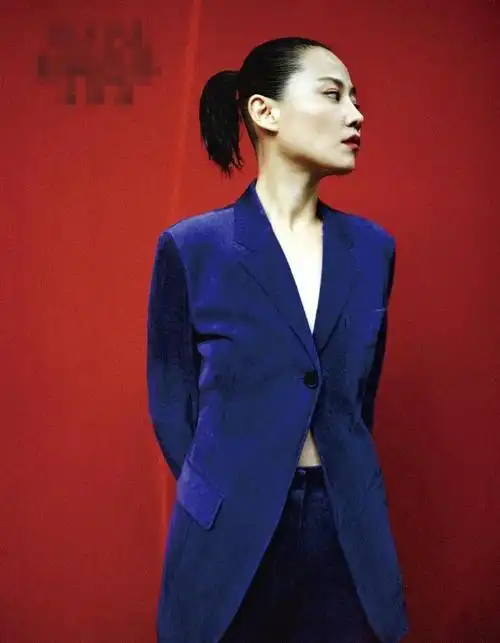 谭卓铲青发型惊艳诠释如梦之梦硬核顾香兰