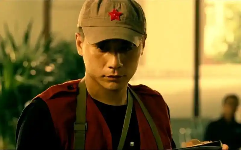 硬汉:刘烨送快递这段,堪称全剧最搞笑一幕!我看一次笑一次.