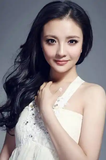 p>孙茜,中国内地女演员,出生于甘肃省兰州市,毕业于中国传媒大学表演