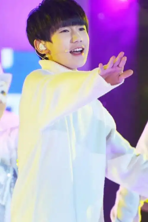 tfboys成员资料简介(tfboys成员资料简介王源)