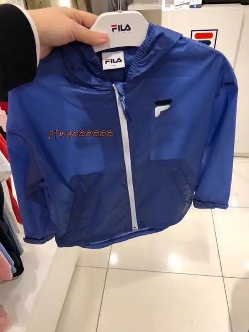 代购 泡芙韩国专柜代购fila/斐乐儿童外套防水防晒皮肤衣休闲带帽外套