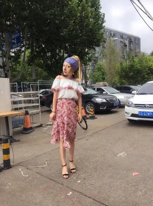 集美们 求大脚女孩的凉鞋