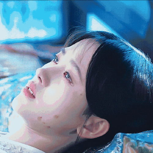 眼泪要一粒一粒掉下来,然后眼泪还不能挂在脸上",2024了在鞠婧祎这里