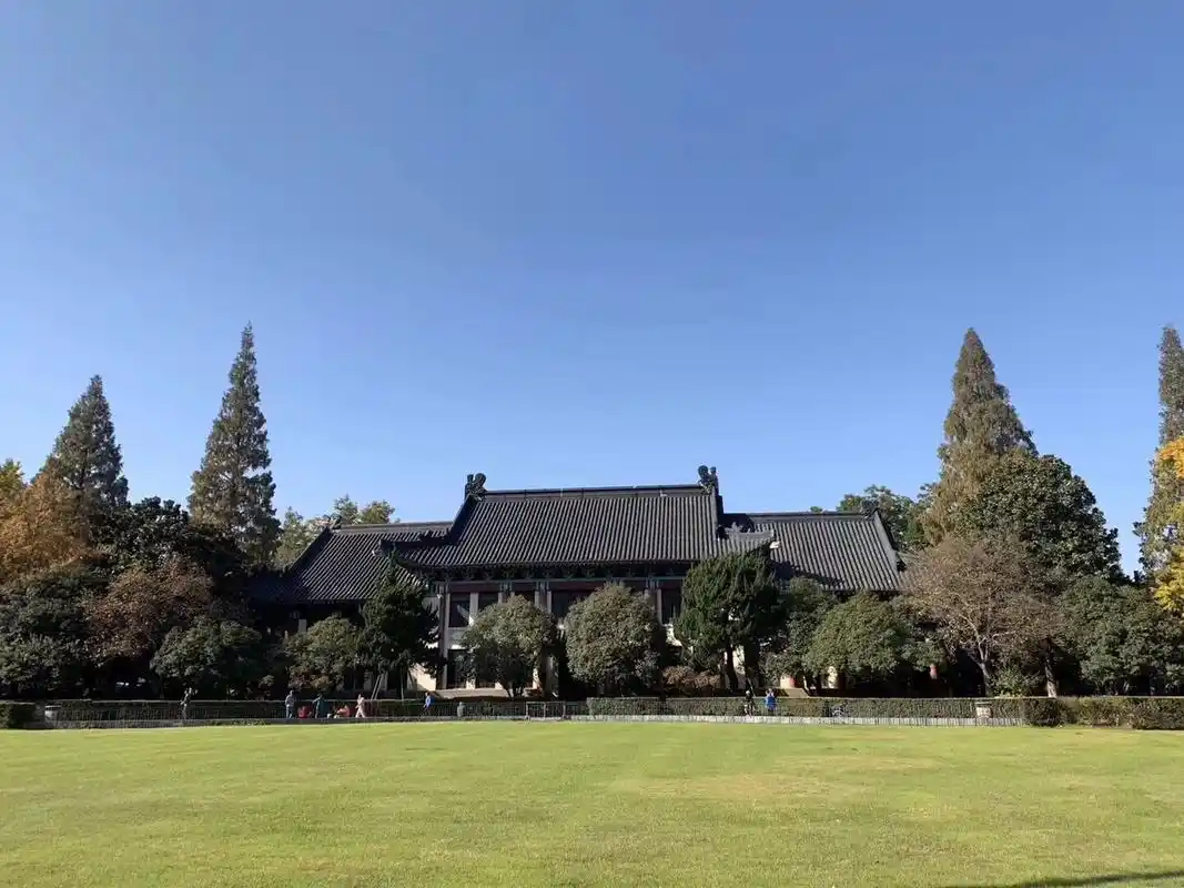东方最美校园|走过南京师范大学的四季 如果要以学校的风景作一个排名