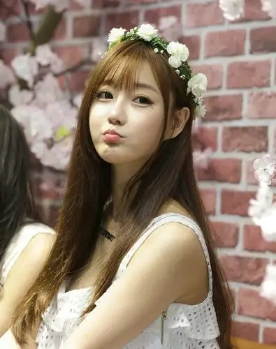 迷倒宅男超清纯可爱美女嘟小嘴卖萌写真集 @微相册 @微博摄影