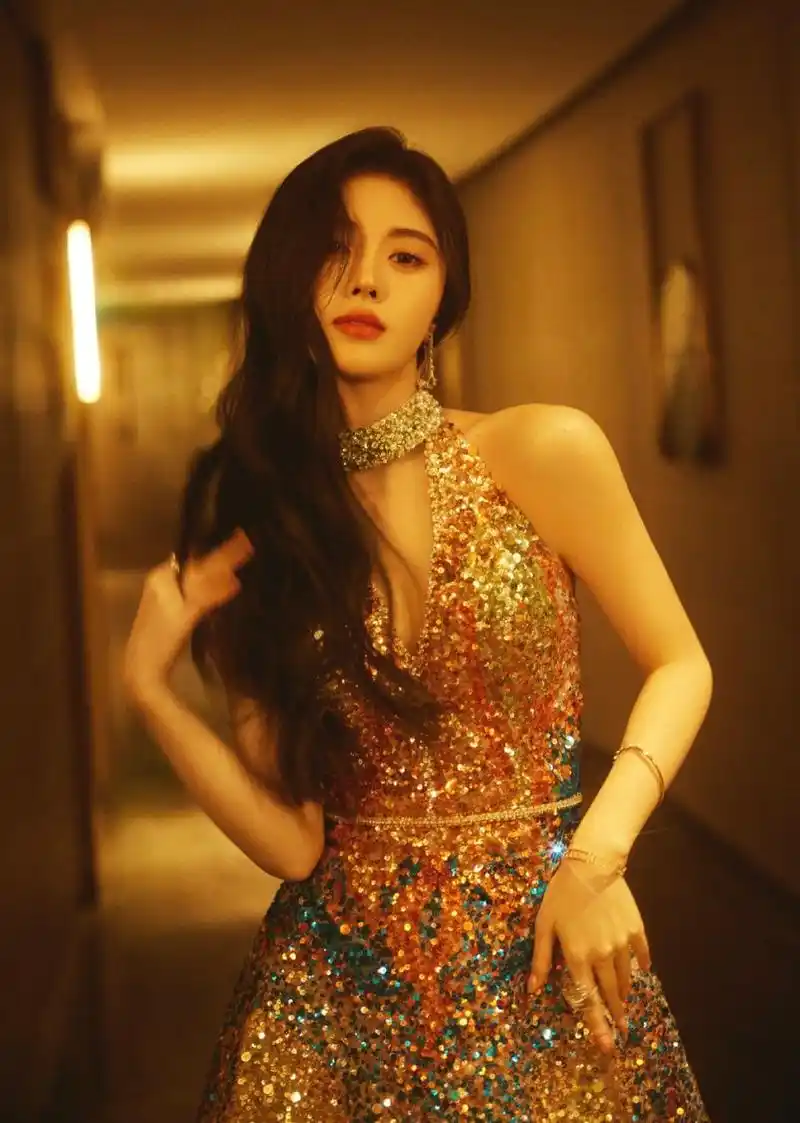 鞠婧祎高清壁纸头像(七十二)[小红花]