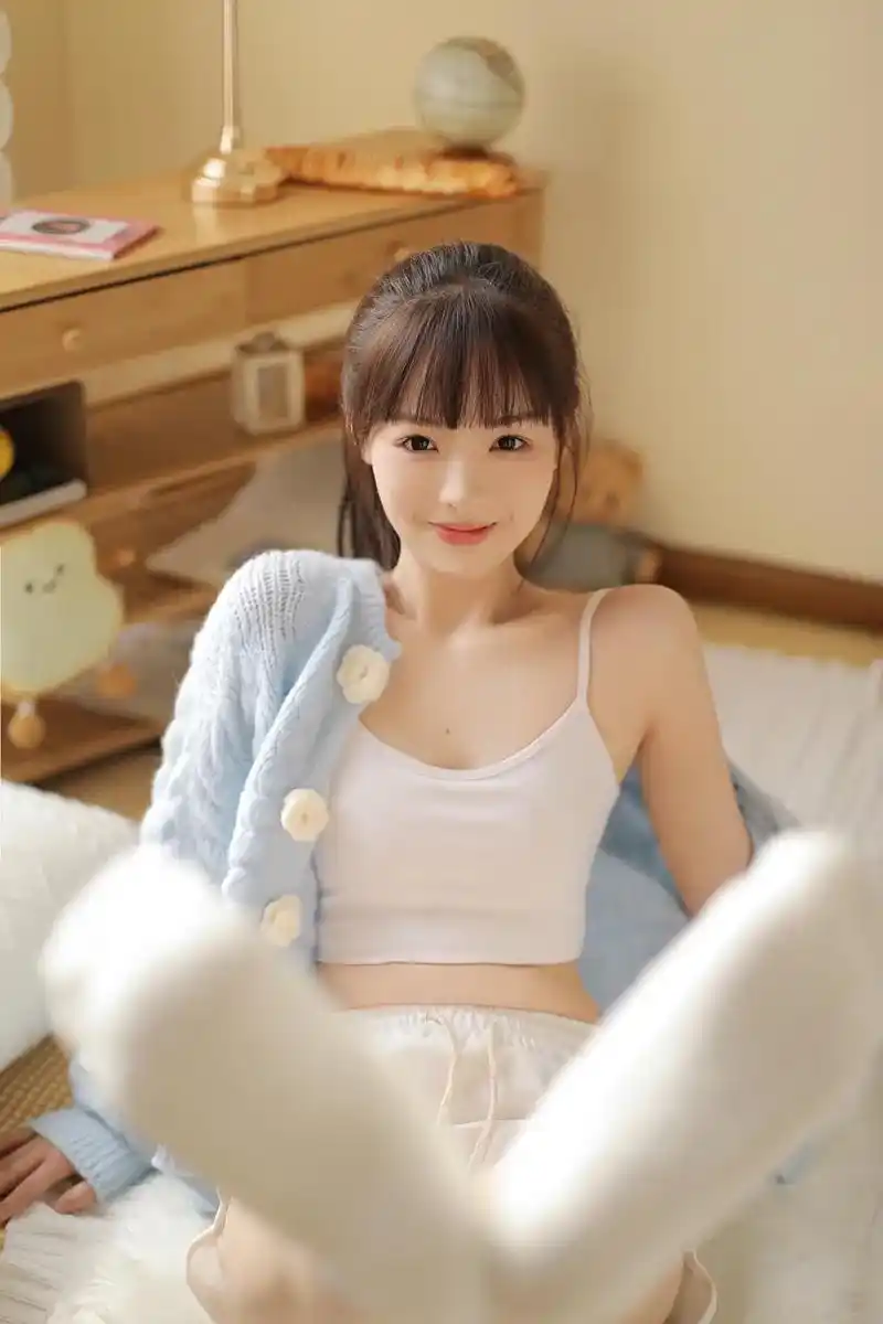 等了三个小时没有等到你#写真 #初恋女友 - 抖音