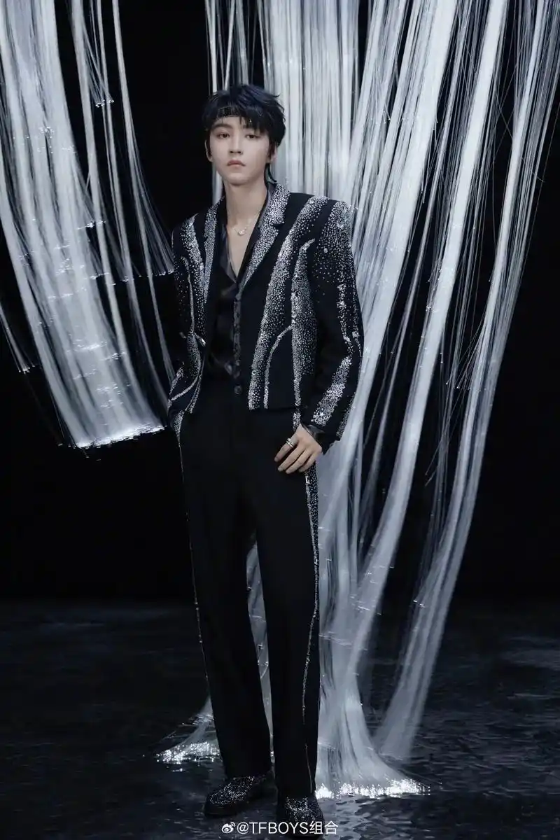 王俊凯封神高清图片 - 苏家妹妹 - 抖音