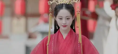 《遇龙》首播,祝绪丹红色嫁衣吸睛,王鹤棣尺度刷新观众认知