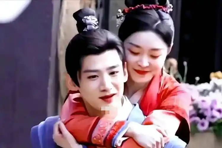 白敬亭宋轶引争议,男方过往被扒疑是渣男,与5位女星暧昧_网友_情侣