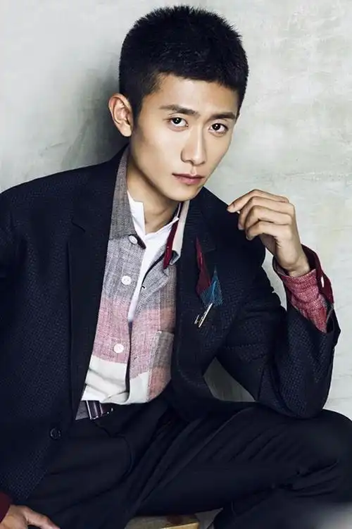 轻熟男士优先选择的服装推荐――大爱张一山