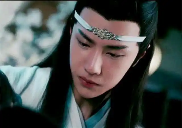 陈情令哭戏王一博神仙落泪肖战虐心他却哭得像个孩子