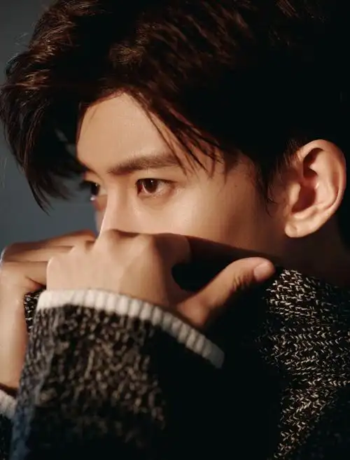 任嘉伦超话您的冬日御寒专"嘉"@任嘉伦allen上线,叮嘱您冬至快乐,注意