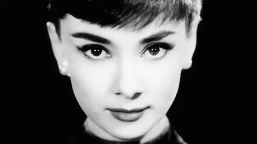 前卫型风格解析看看你是前卫型吗