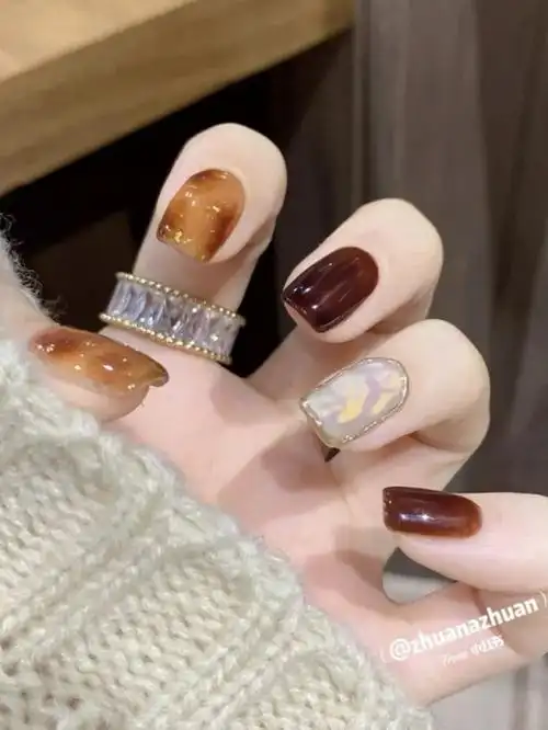 听说这个秋天99的人都爱上了琥珀色美甲