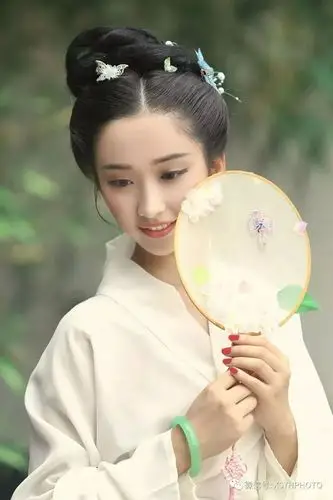 宋朝女子好看的外表和有趣的灵魂