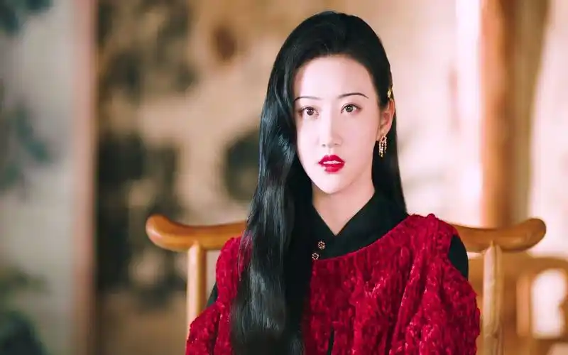 《司藤》心动会开花,秦放浪漫表白~爱就一个字