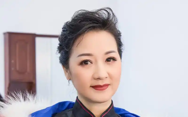 【方亚芬】芬芳越坛(戏苑百家2集)