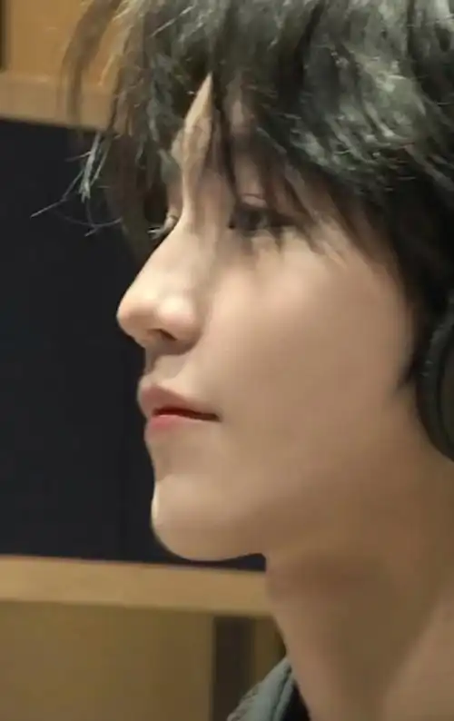 王俊凯壁纸侧脸真的太绝了