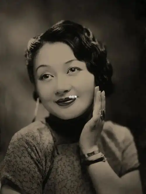 1930年最流行的发型  水波纹纹理烫