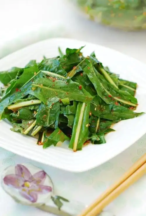 蒲公英可食用的部分,主要是它的嫩叶.