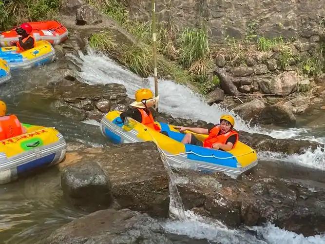 大觉山漂流:清凉一夏,火爆上线