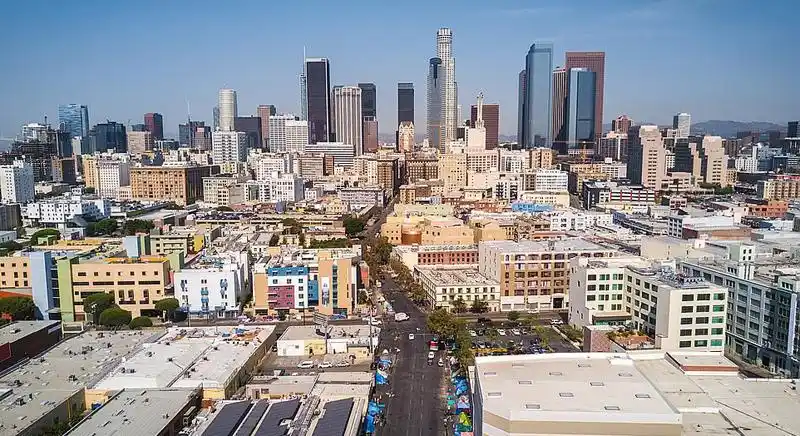 视觉冲击:无人机航拍照直白揭露美城市贫富差异