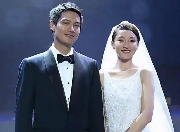 一位当导演,两位颜值崩塌,另一位"见好就收"_章子怡_周迅_赵薇