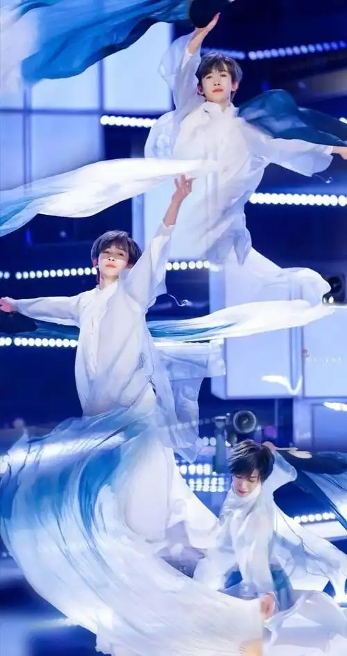 创造营刘宇国风舞蹈大鱼惊艳全场,与赞多舞蹈battle太精彩