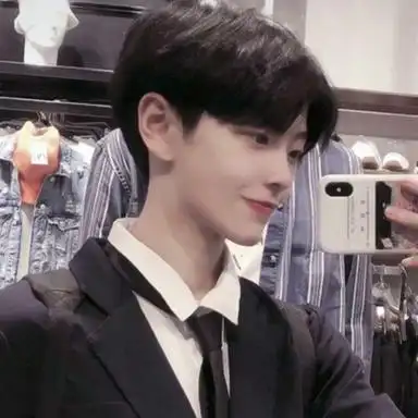 微信头像帅哥图片 高清真人的超级大帅哥头像(35张)_男生头像_小脸