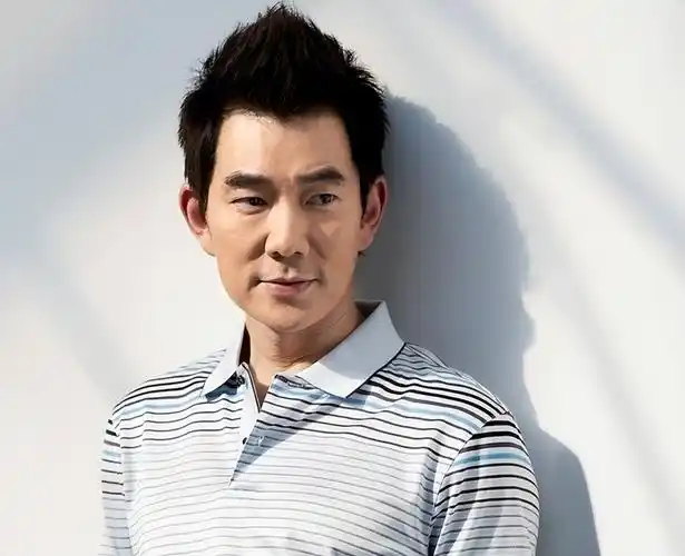 无语!任贤齐22年前善举遭质疑,女孩现身辟谣称不是剧本_腾讯新闻