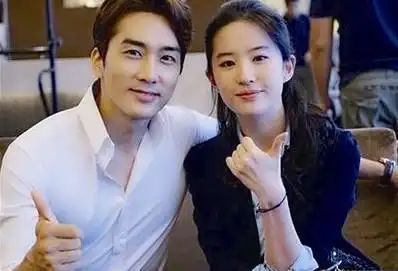 刘亦菲宋承宪行程太忙分手刘亦菲近照曝光,证实背后另有隐情!