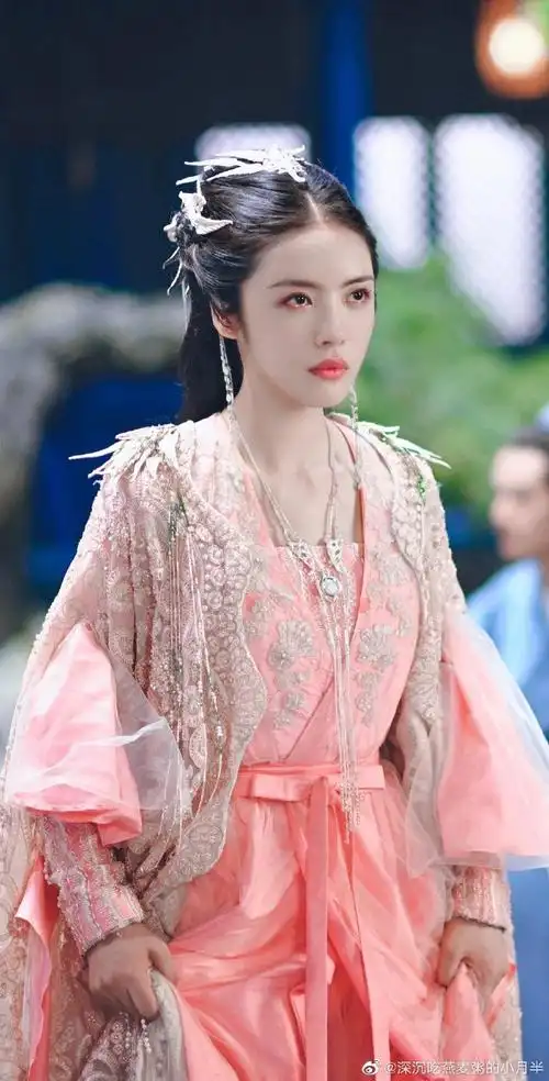 蔡文静古装造型好绝