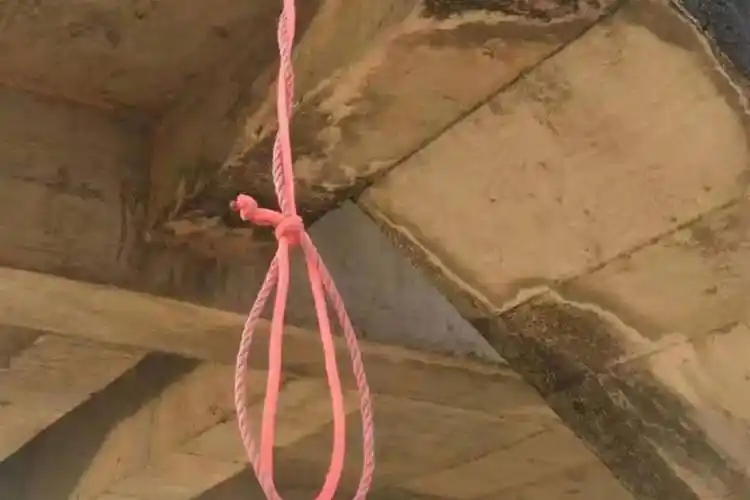 亡人上吊用的绳子应该怎么处理?