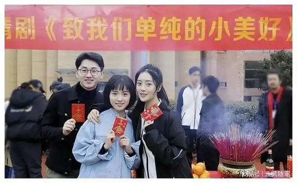 背景板专业户王梓薇出道7年惨被换角经历太心酸