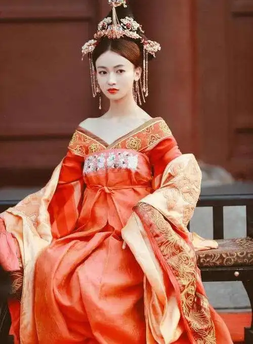 原创吴谨言挑战妖狐妲己朝歌古装造型曝光上演分饰四角