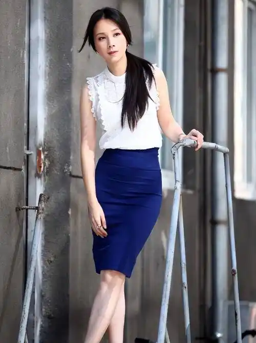 老戏骨吕中:丈夫病逝5年多,儿媳妇何琳让她在悲痛中变得坚强!